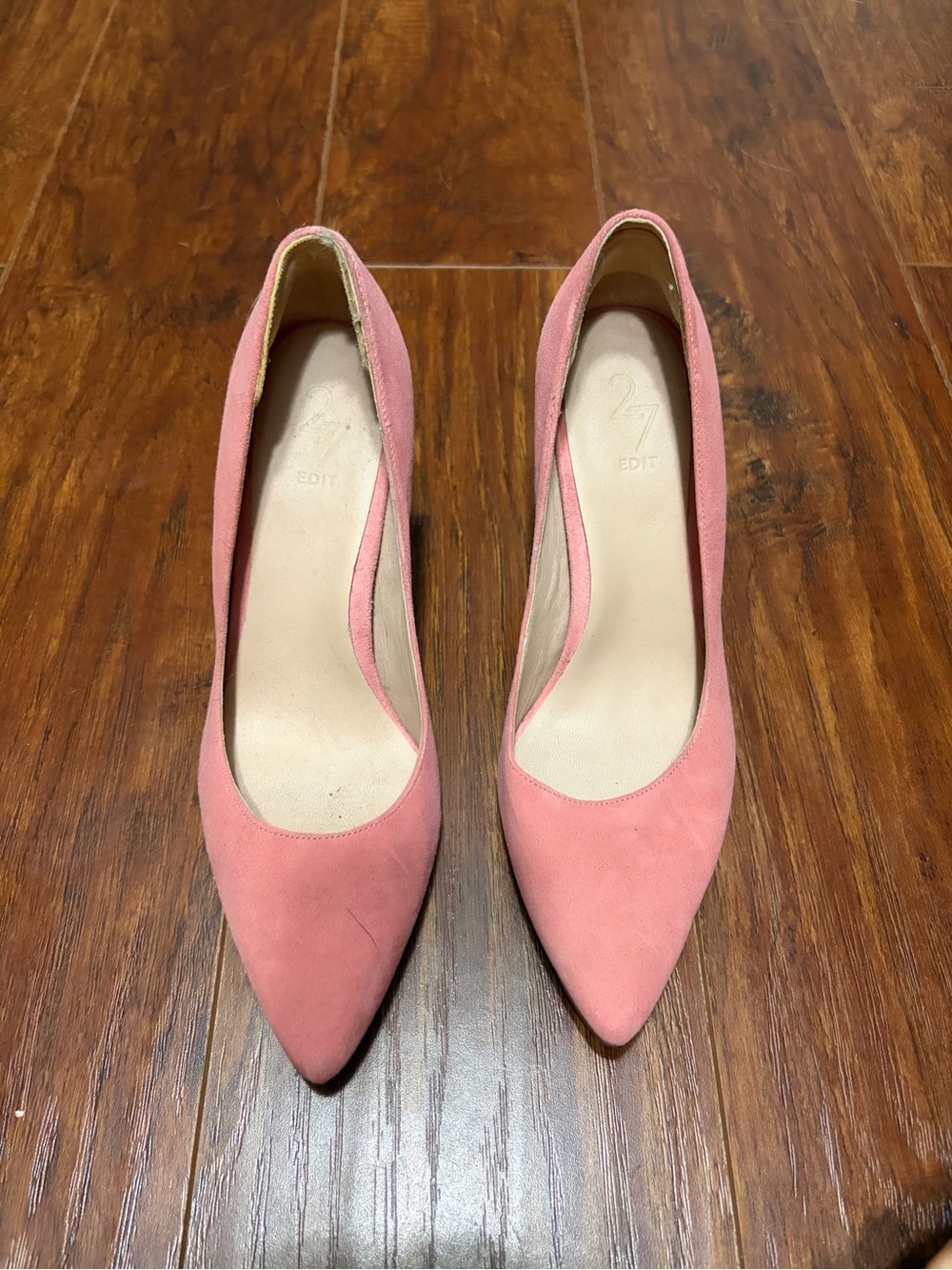 27 EDIT Coral Pink Pointed-Toe Suede Pumps